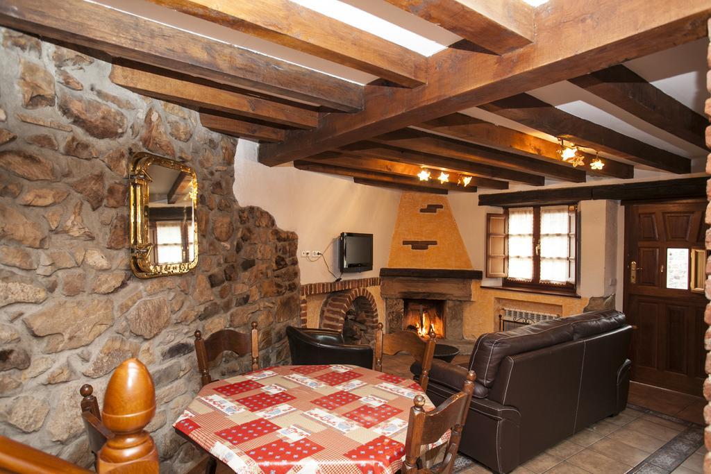El Cabanon De Pimiango Quarto foto